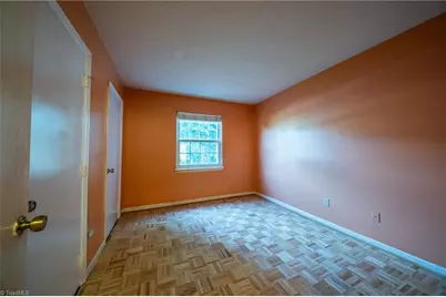 5643 Hornaday Road #C, Greensboro, NC 27409 - Photo 15
