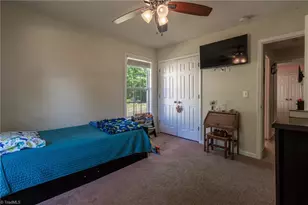1706 Crinan Ct, High Point, NC 27265 - Photo 17