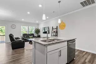 814 Falls Grove Trl, High Point, NC 27265 - Photo 15