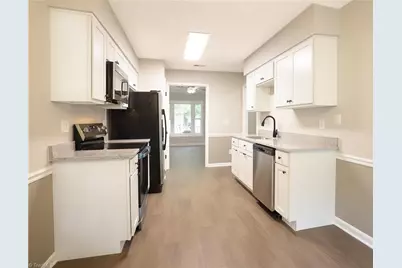 814 Guilford College Road #134, Greensboro, NC 27409 - Photo 11
