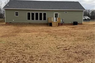 1824 N Oak Ridge Church Rd, Yadkinville, NC 27011 - Photo 3