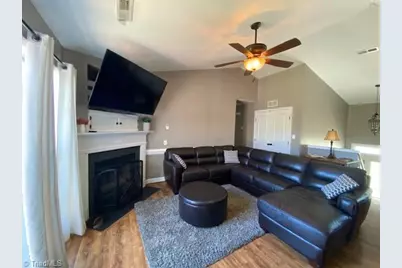 168 Underwood Drive, Thomasville, NC 27360 - Photo 7
