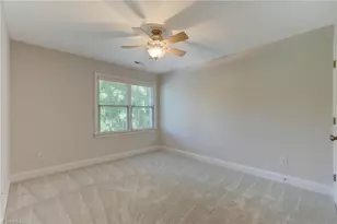 1827 Crossroads Dr, Greensboro, NC 27455 - Photo 27