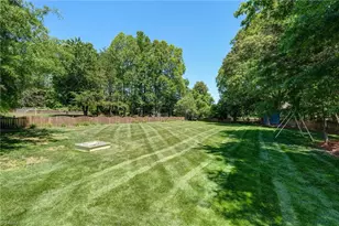1827 Crossroads Dr, Greensboro, NC 27455 - Photo 39