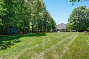 1827 Crossroads Dr, Greensboro, NC 27455 - Photo 41