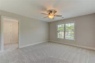 1827 Crossroads Dr, Greensboro, NC 27455 - Photo 25