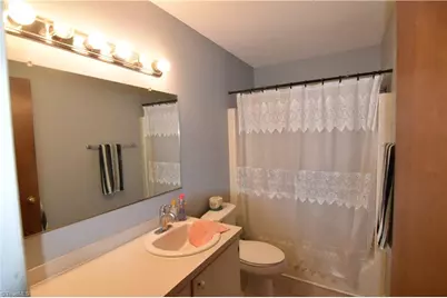 426 S Shore Drive, Lexington, NC 27292 - Photo 7