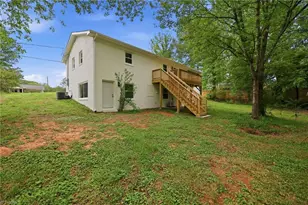 601 Gillespie St, Dobson, NC 27017 - Photo 33