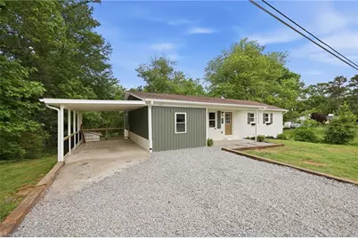 601 Gillespie Street, Dobson, NC 27017 - Photo 3
