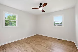 601 Gillespie St, Dobson, NC 27017 - Photo 21