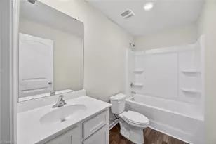2112 Briar Run Dr, Greensboro, NC 27405 - Photo 23