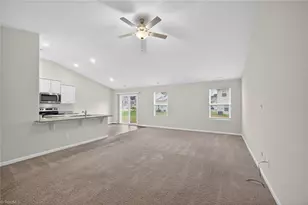 2112 Briar Run Dr, Greensboro, NC 27405 - Photo 9