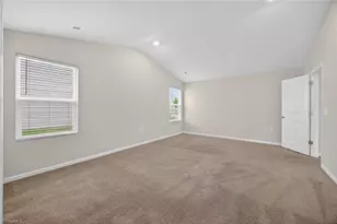 2112 Briar Run Dr, Greensboro, NC 27405 - Photo 19