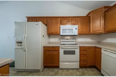 3913 Level Plains Road, Sophia, NC 27350 - Photo 7