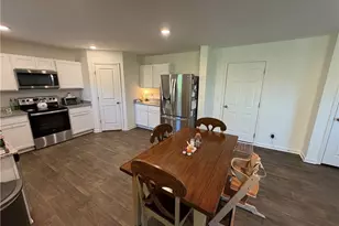 281 Somerton Ln, Lexington, NC 27295 - Photo 5
