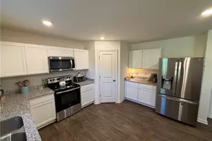 281 Somerton Ln, Lexington, NC 27295 - Photo 3