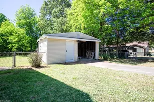 348 Albany St, Burlington, NC 27215 - Photo 19