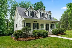 4411 Deacon Ct, High Point, NC 27265 - Photo 3