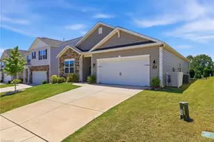 4609 Reedy Creek Farm Cir, Greensboro, NC 27405 - Photo 5