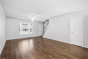 302 Carrington Ln, Thomasville, NC 27360 - Photo 5