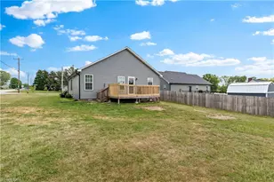 100 Hillside Dr, Thomasville, NC 27360 - Photo 27