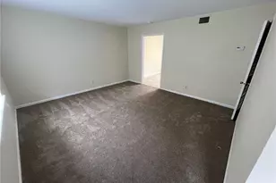 506 Summit St, Madison, NC 27025 - Photo 9