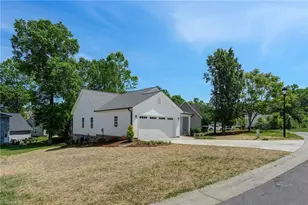 340 Frank Cherry St, Eden, NC 27288 - Photo 3