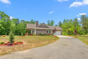 625 Robertson Rd, McLeansville, NC 27301 - Photo 33