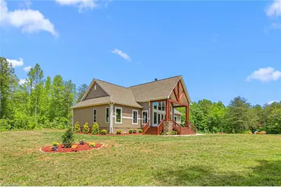 625 Robertson Road, McLeansville, NC 27301 - Photo 3