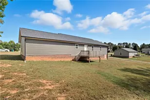 324 Carriage Trace Ln, Lexington, NC 27295 - Photo 29