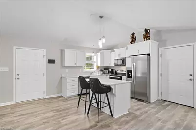 324 Carriage Trace Lane, Lexington, NC 27295 - Photo 7