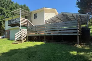 273 Woodbridge Dr, Mount Airy, NC 27030 - Photo 5