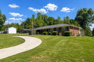 1805 Midway School Rd, Winston-Salem, NC 27107 - Photo 5
