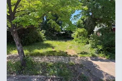 426 W 25th Street, Winston-Salem, NC 27105 - Photo 1