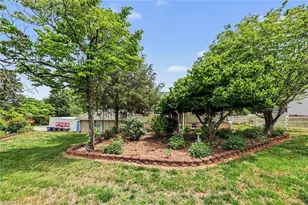 4001 Marie Dr, Winston-Salem, NC 27127 - Photo 29