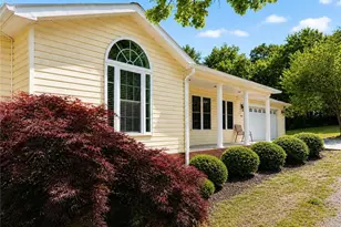858 George Murphy Rd, Winston-Salem, NC 27107 - Photo 3