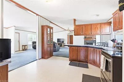 580 Mangum Road, Reidsville, NC 27320 - Photo 21