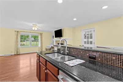 175 Noralin Drive, Midway, NC 27107 - Photo 17