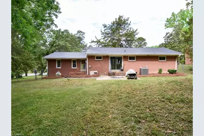 515 Manor Drive, High Point, NC 27260 - Photo 17