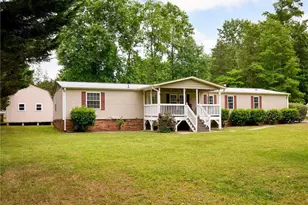 1007 High Rock Shores Dr, Lexington, NC 27292 - Photo 3