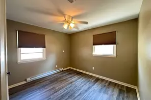 1706 Alice Ave, Greensboro, NC 27401 - Photo 9