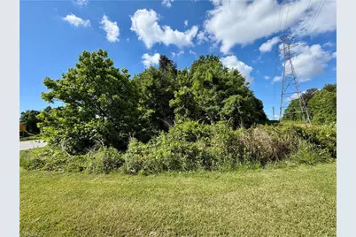 2320 E Green Drive, High Point, NC 27260 - Photo 9