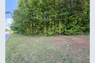 2320 E Green Drive, High Point, NC 27260 - Photo 3