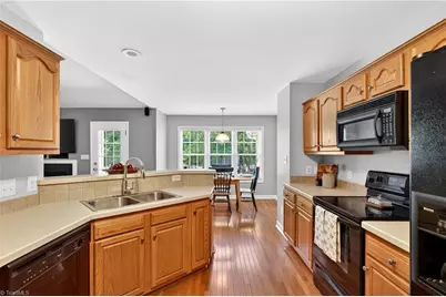 6014 Evelyn Lane, Pleasant Garden, NC 27313 - Photo 13