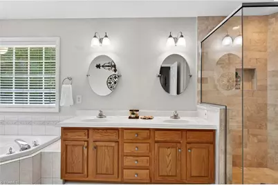 6014 Evelyn Lane, Pleasant Garden, NC 27313 - Photo 15