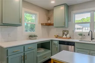 519 N Staley St, Liberty, NC 27298 - Photo 5