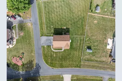 136 Central Ridge Court, Clemmons, NC 27012 - Photo 3