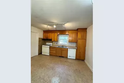 1207 Cliffwood Drive, Greensboro, NC 27406 - Photo 3