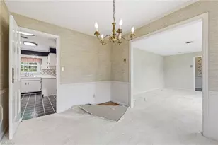 3420 Glouchester Ln, Greensboro, NC 27410 - Photo 11