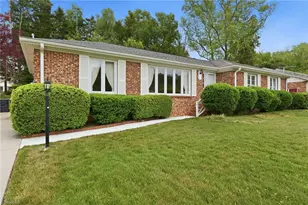 3420 Glouchester Ln, Greensboro, NC 27410 - Photo 9